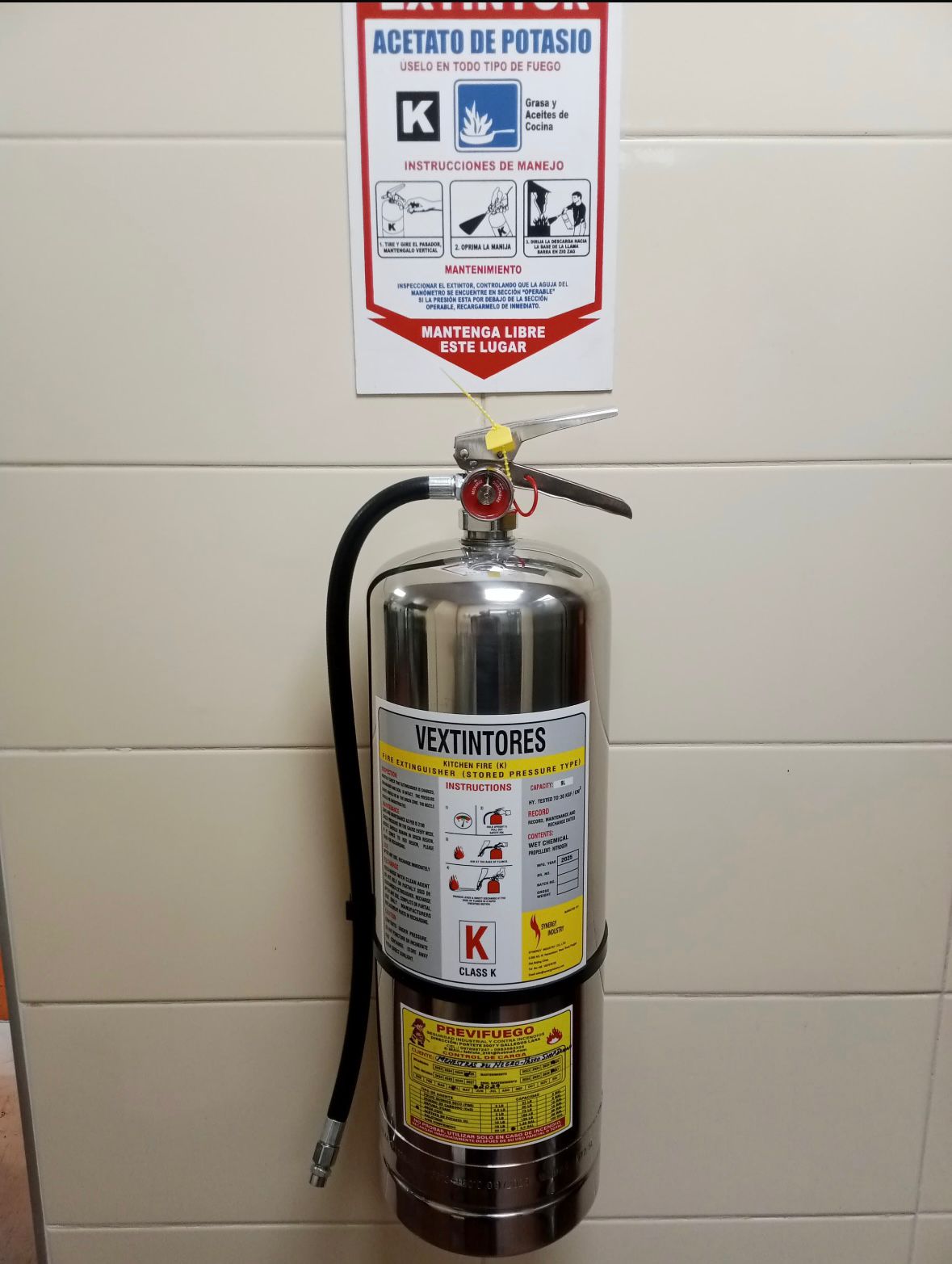 Extintor Tipo K — acetato de potasio cocinas
